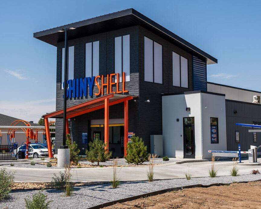 Shiny Shell Carwash - Layton