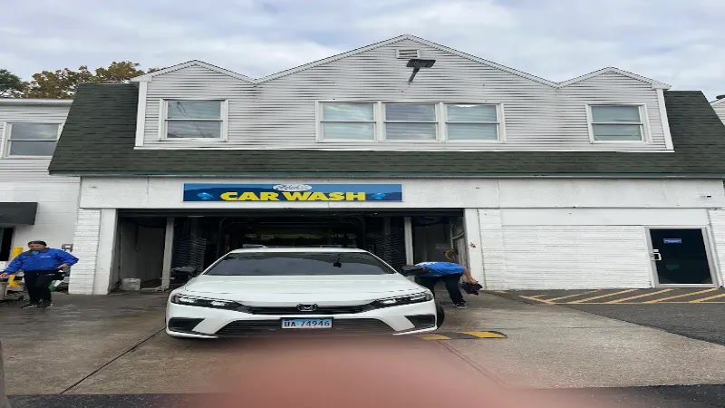 Splash Car Wash -Darien