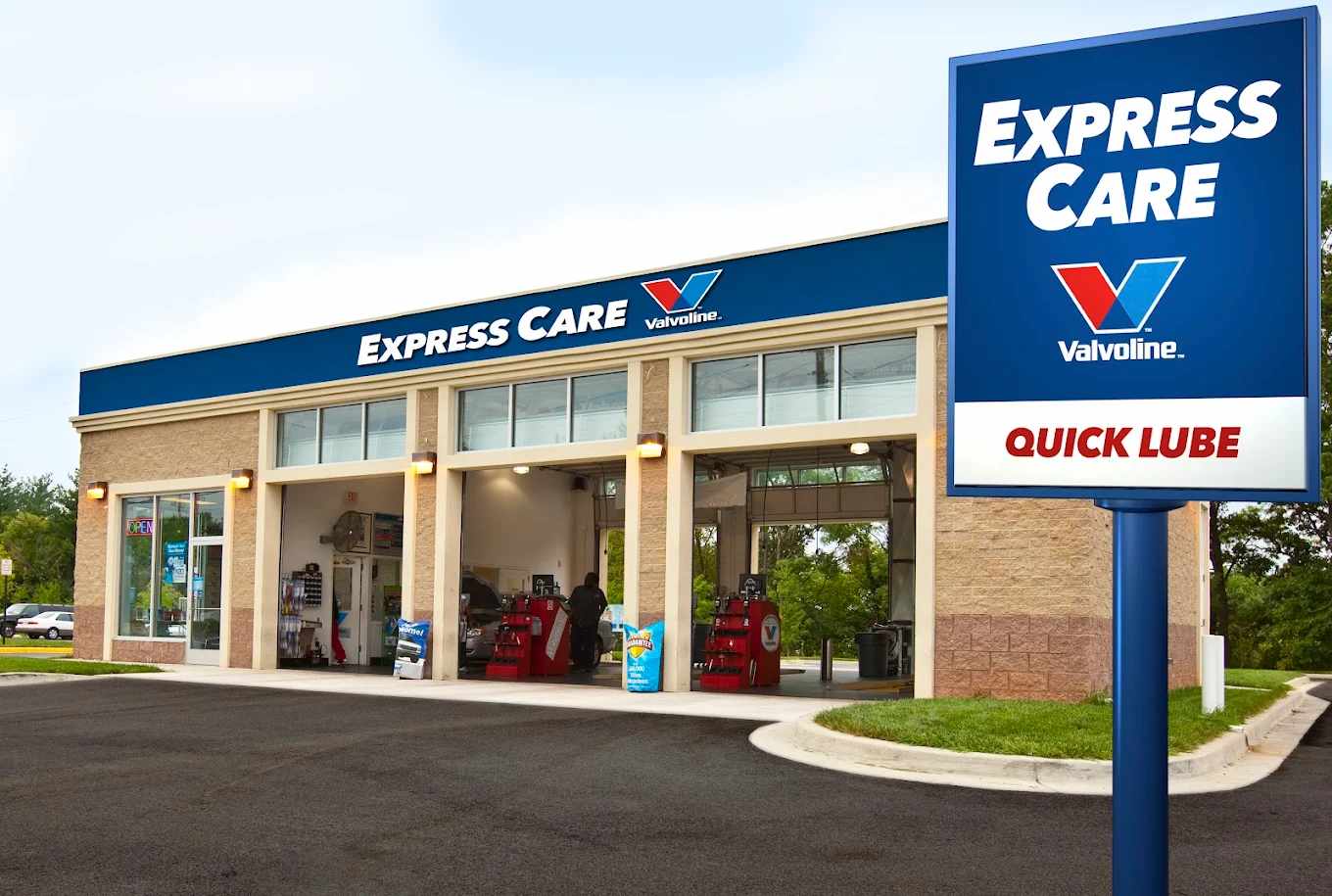 Valvoline Express Care - Anaheim