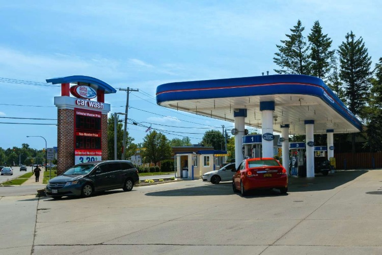 Delta Sonic - 1006 McKinley Parkway