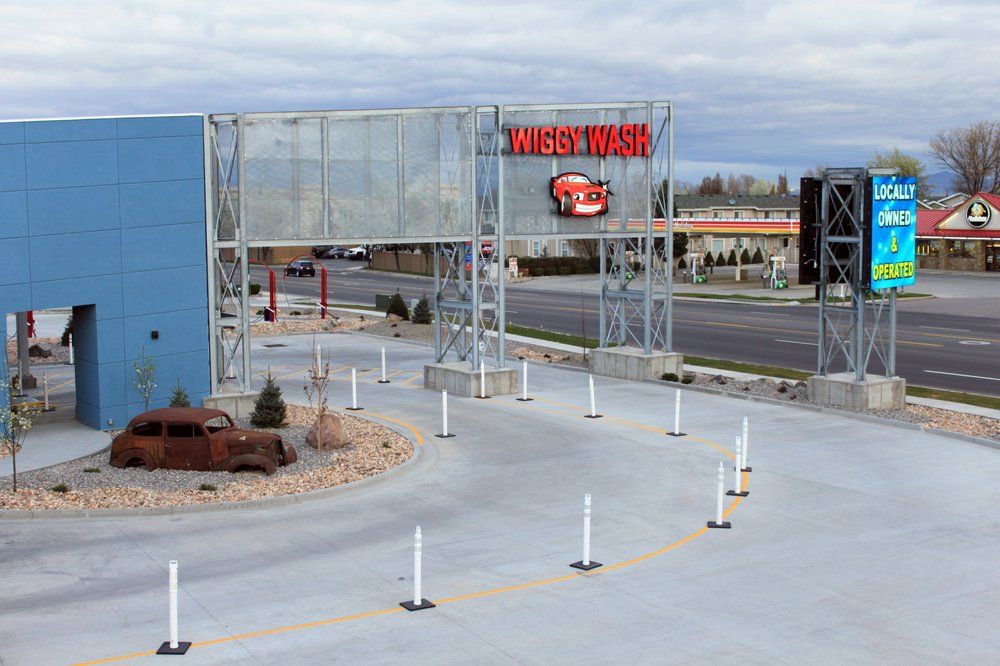 Wiggy Car Wash - Canyon Creek