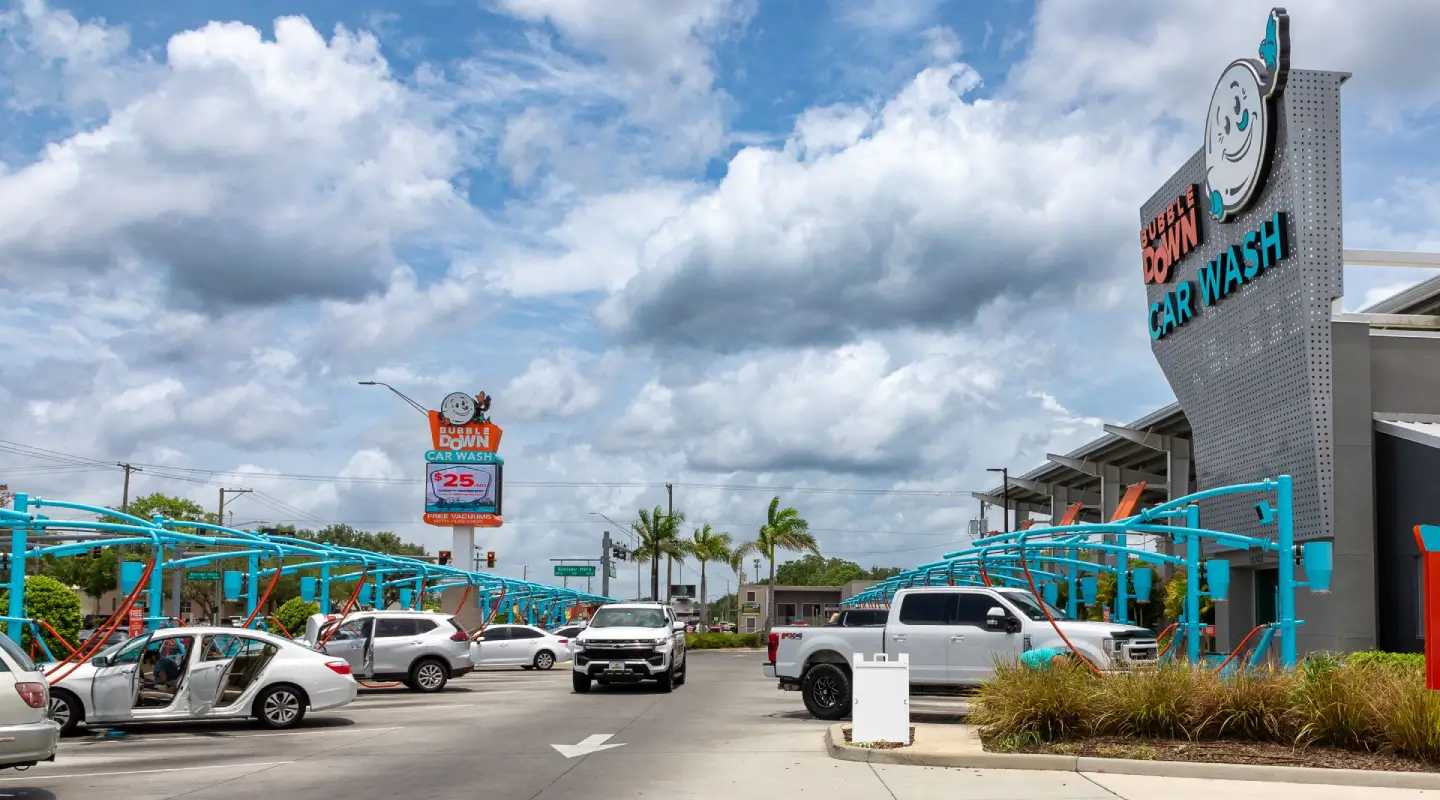 Bubble Down Car Wash - North Tampa