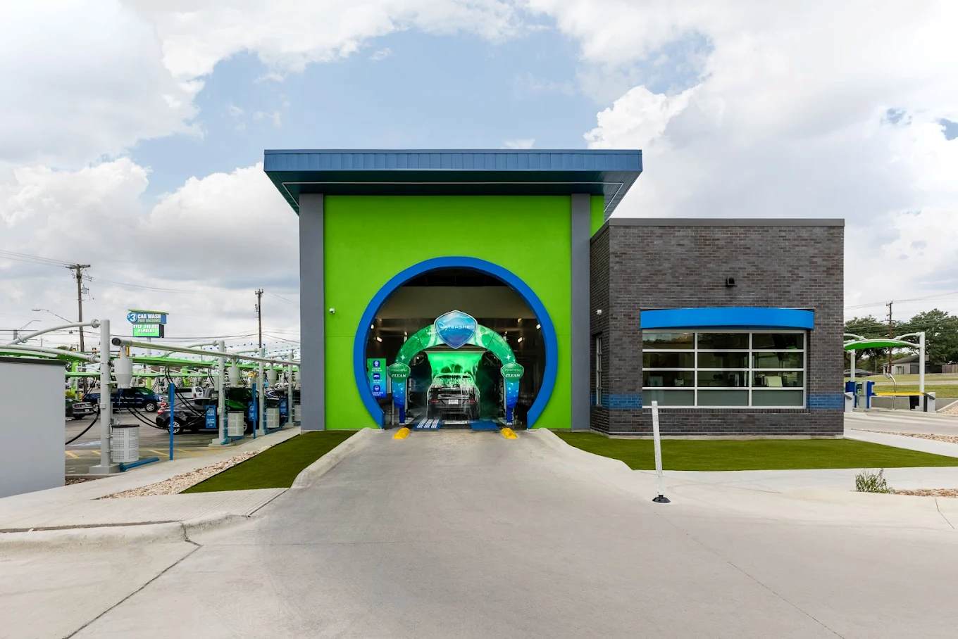 Watershed Car Wash - 6001 Montgomery Dr