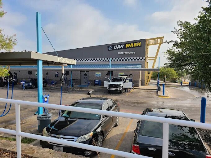 Caliber Car Wash – Benbrook