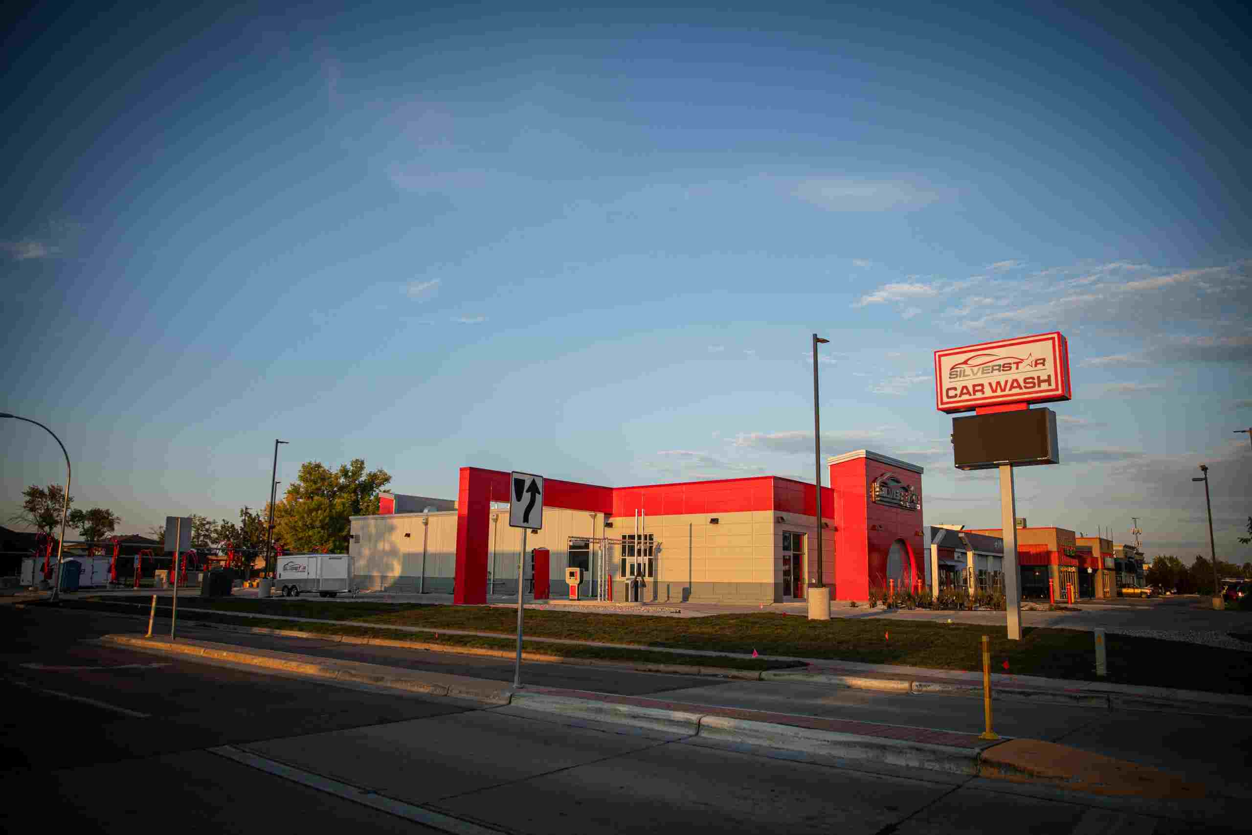 Silver Star Car Wash - 2901 13th Ave S