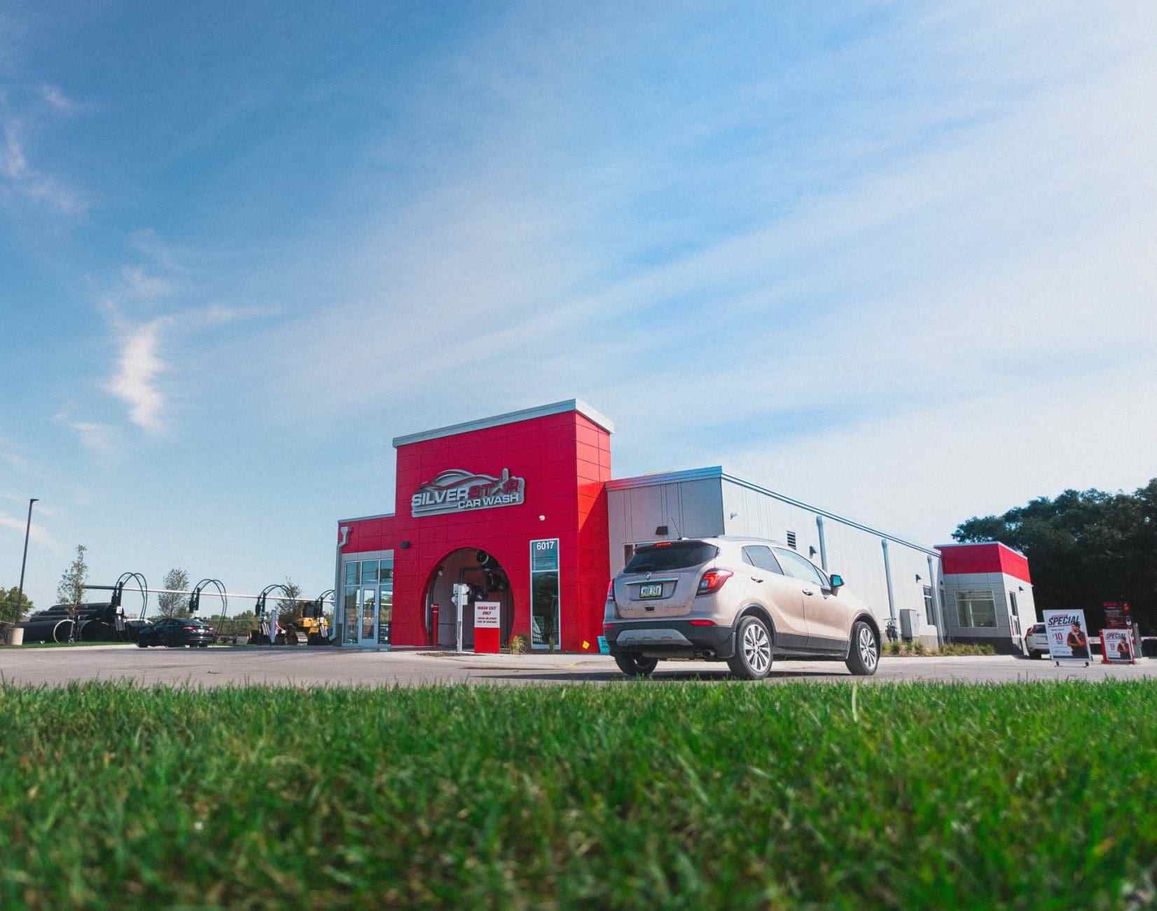 Silver Star Car Wash - 6017 SE 14th S