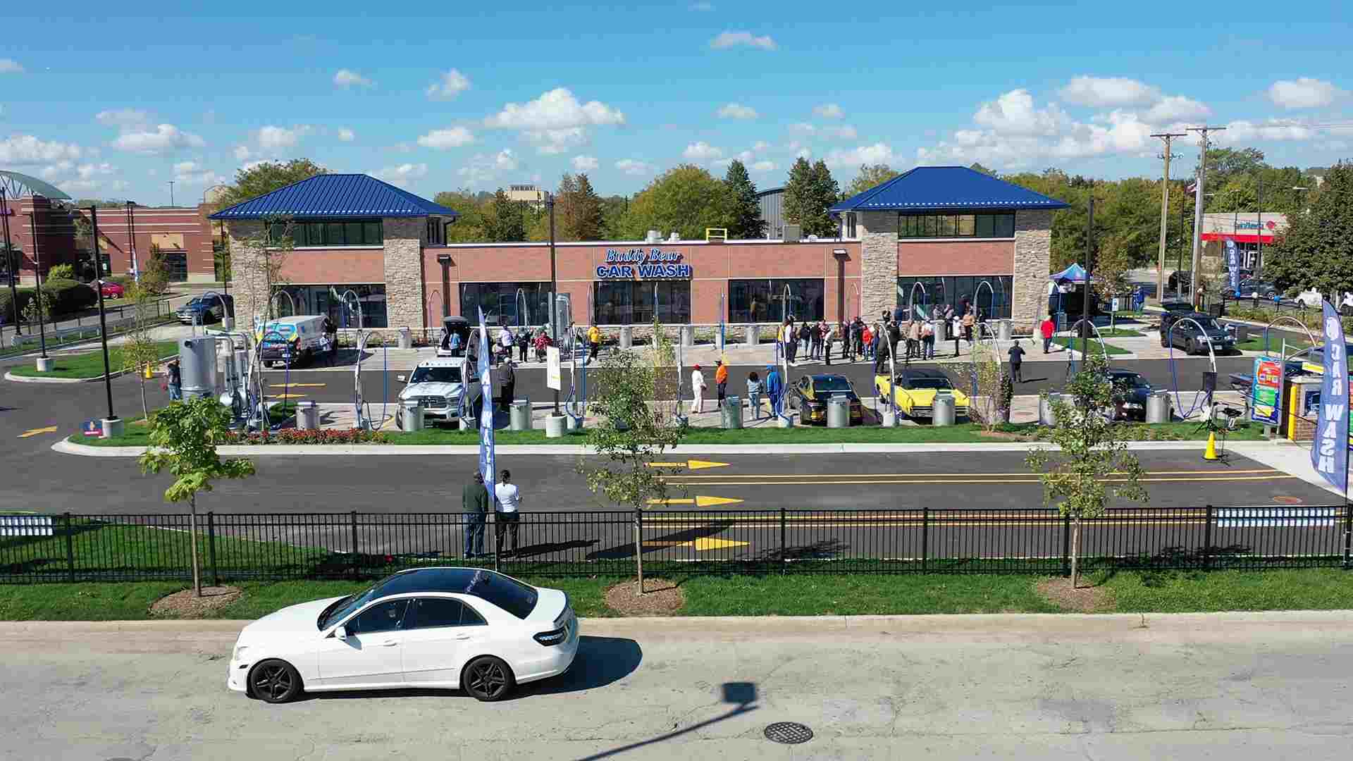 Buddy Bear Carwash - Washington Blvd