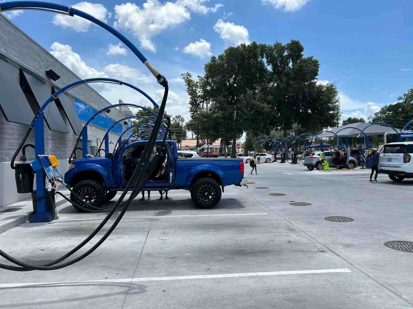 Waters Car Wash - 1712 N Woodland Blvd