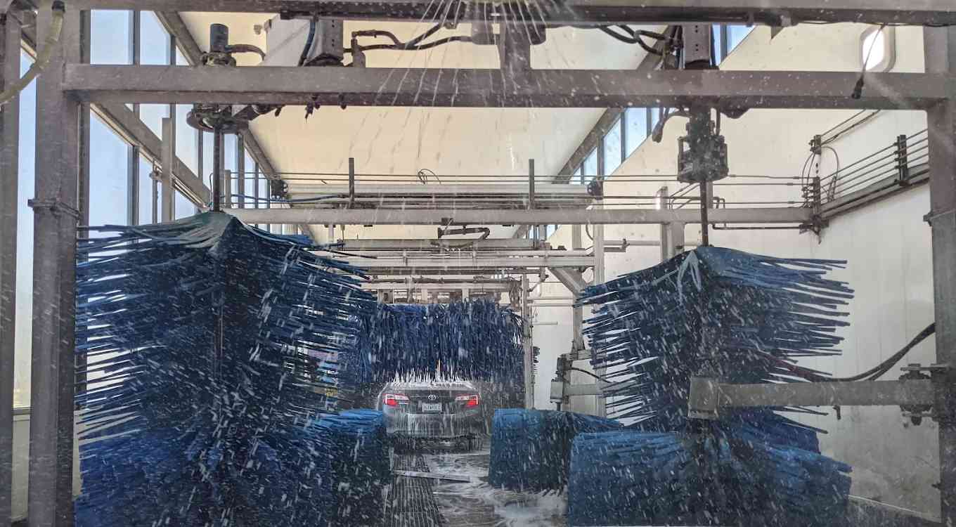 Caliber Car Wash – Clifford St