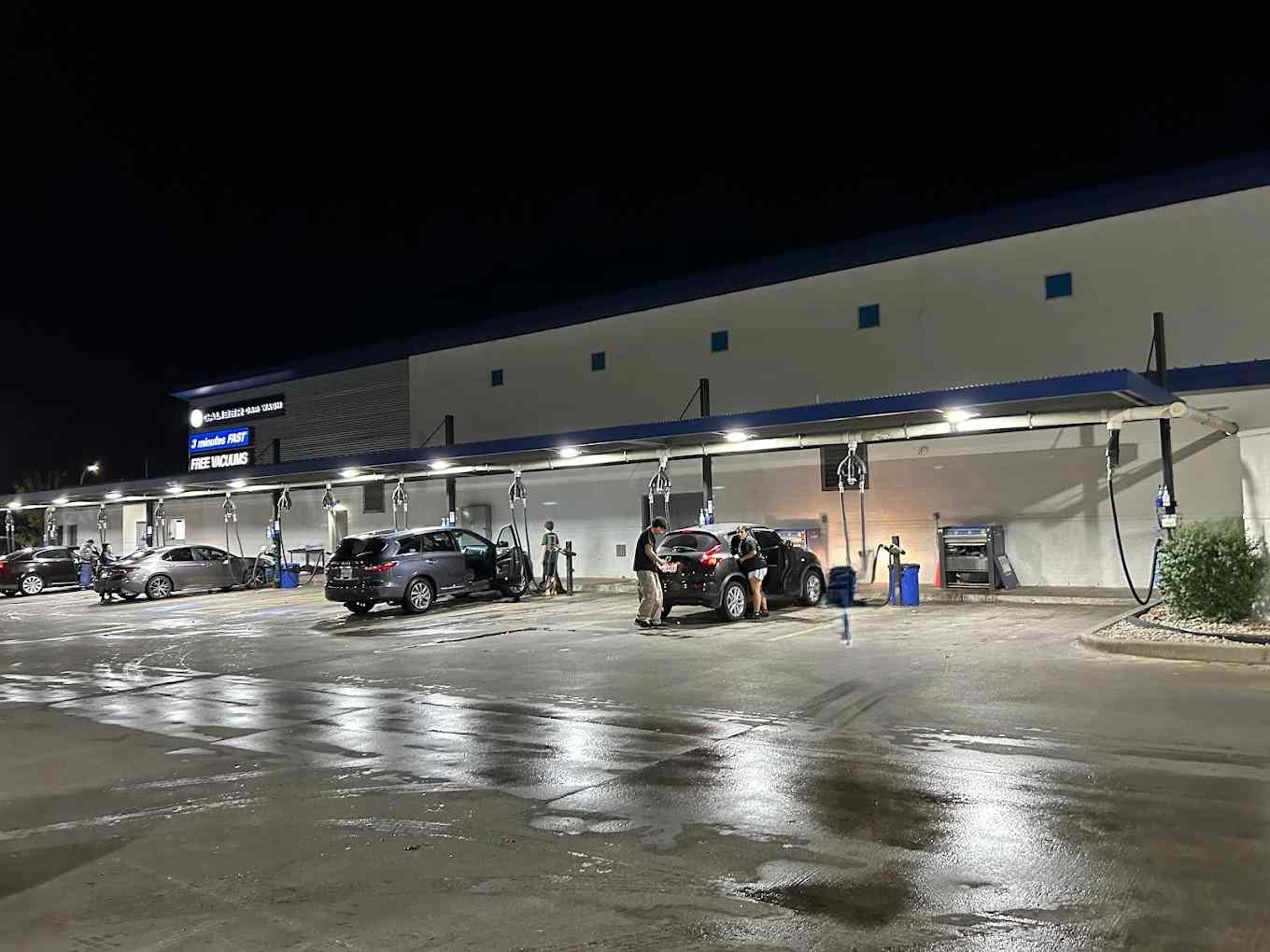 Caliber Car Wash – Grand Prairie