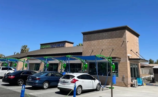 Rocket Car Wash - Riverside