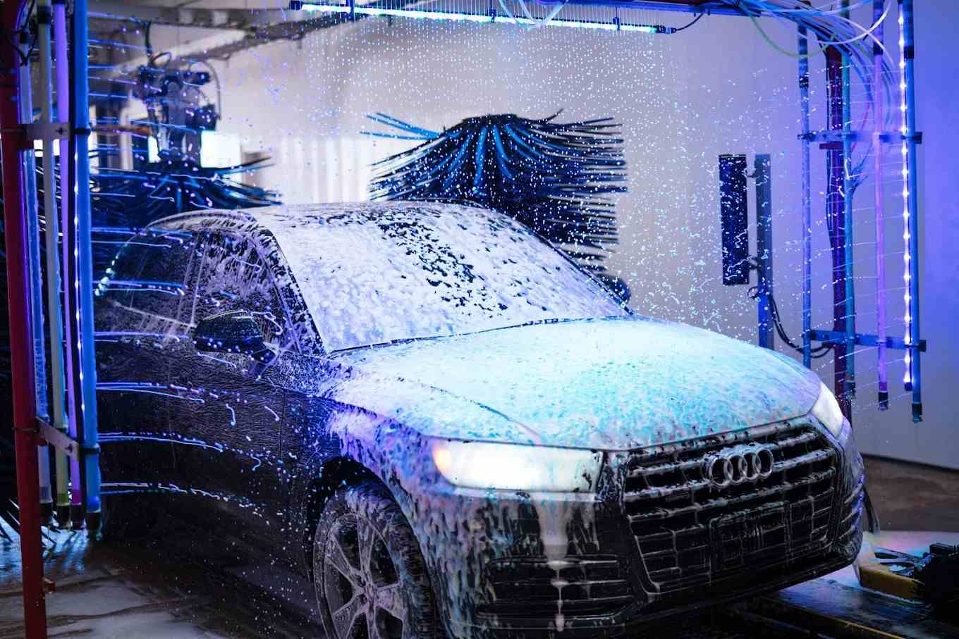 Surf Thru Express Car Wash - 6400 E Ben White Blvd, Austin