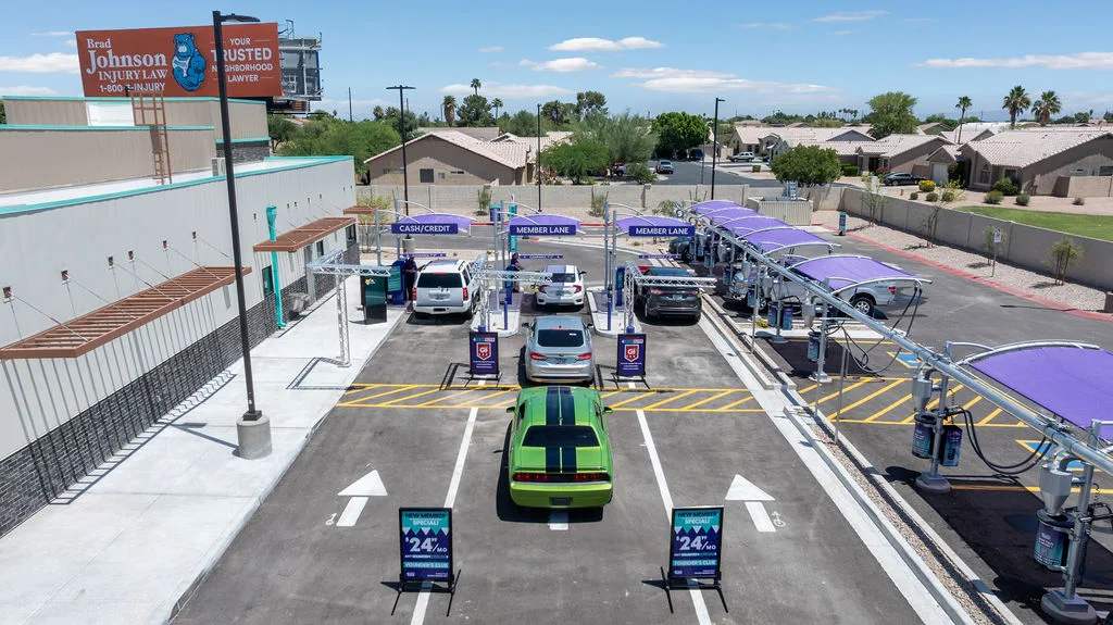 Dash Car Wash - 8250 W Glendale Ave