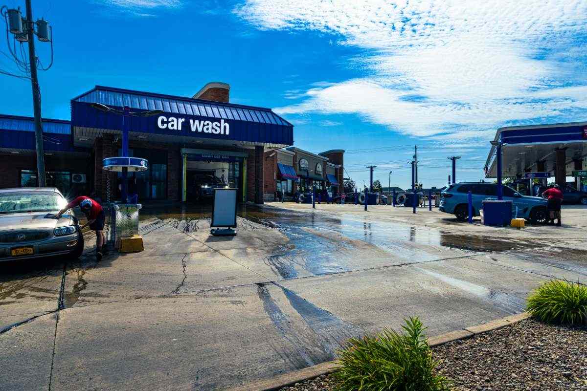 Delta Sonic - 3205 Orchard Park Road