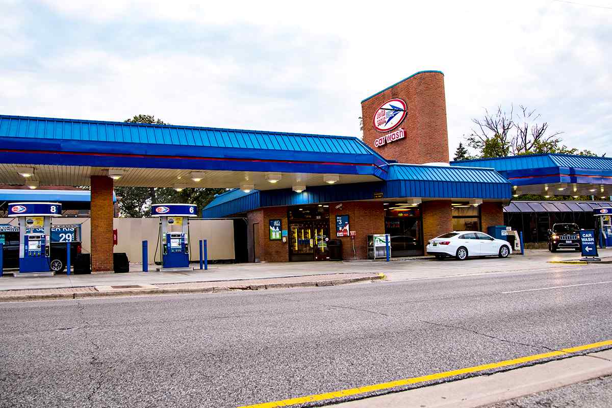Delta Sonic - 600 West North Avenue