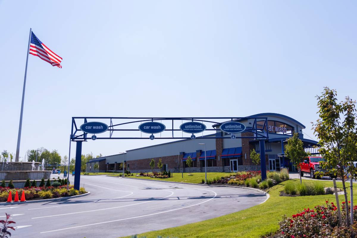 Delta Sonic - 4817 Transit Rd