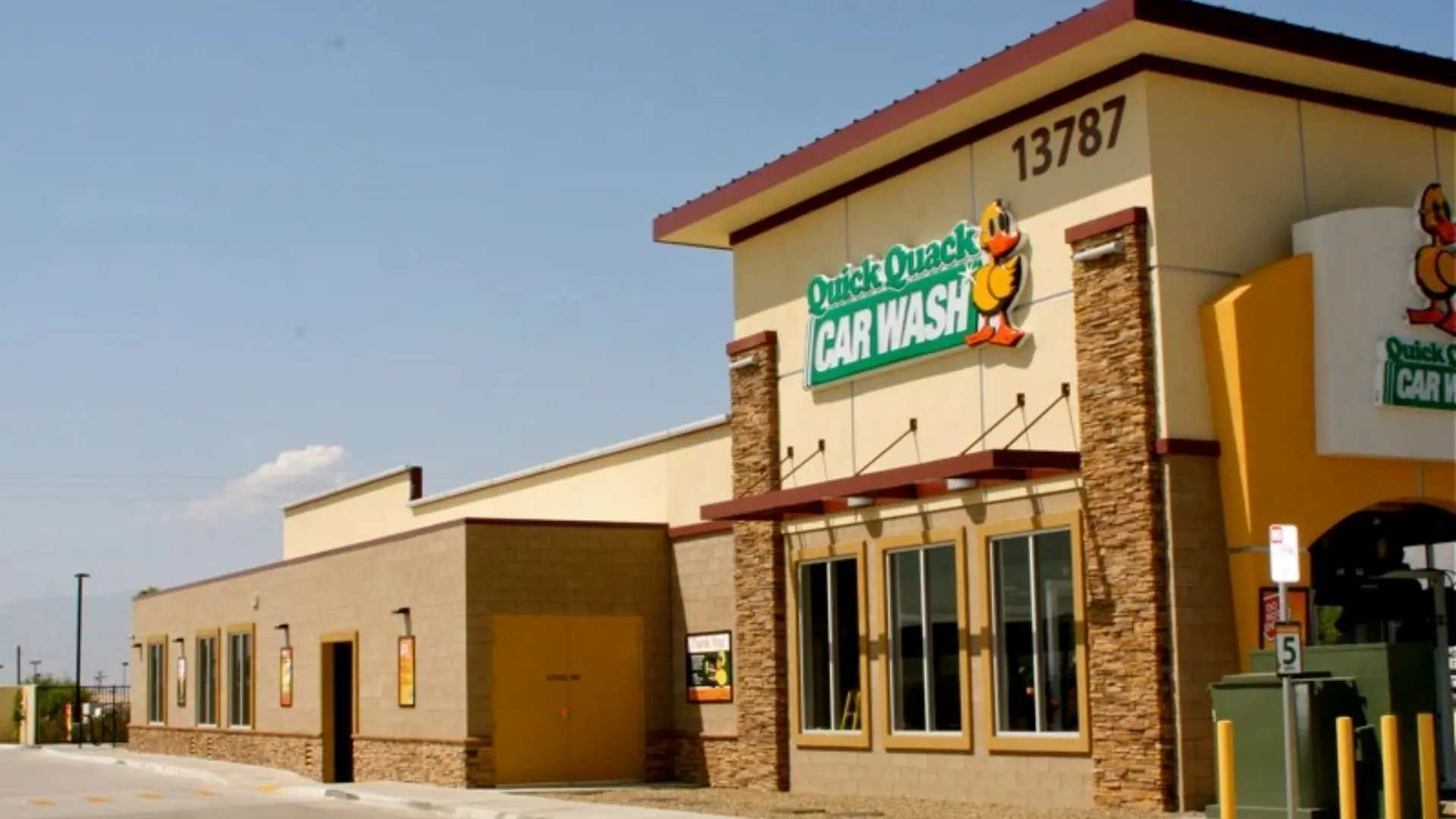 Quick Quack Car Wash - Desert Hot Springs