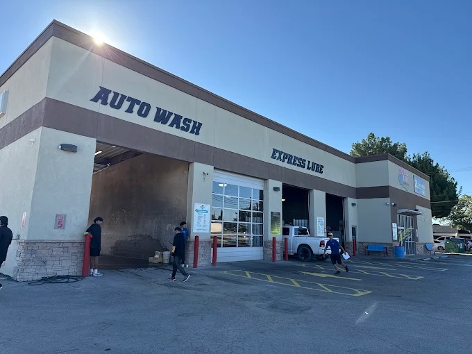 Mighty Wash -  3228 N Grimes St