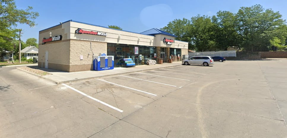 Russell Speeder's Car Wash -  2901 N 72nd St
