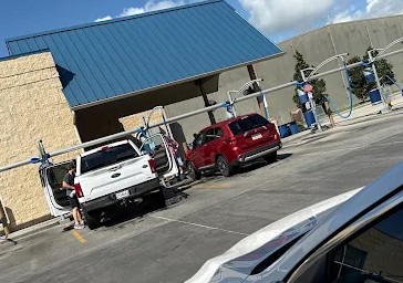 Pelican Pointe Car Wash - Jefferson