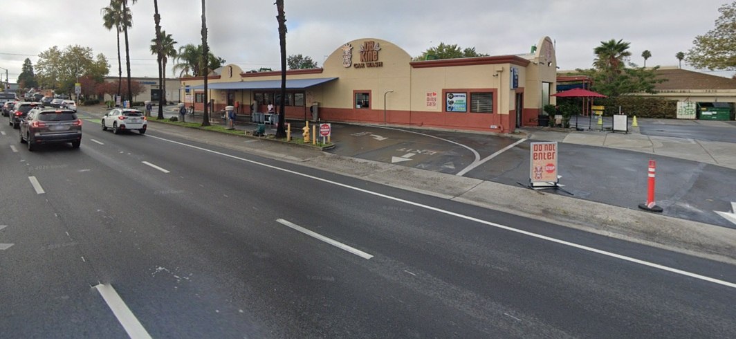 Da Kine Car Wash and Valvoline Express Care