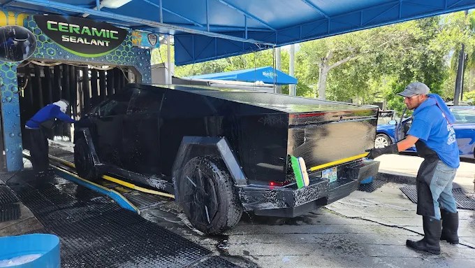 Wash and Wax - West Palm Beach