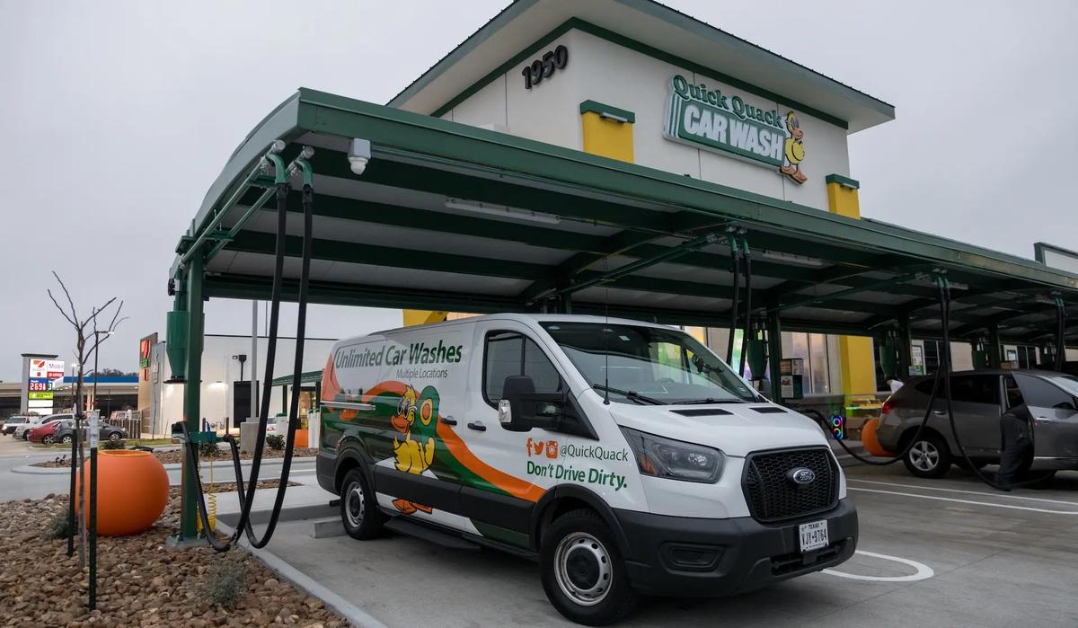 Quick Quack Car Wash - Houston - Cullen