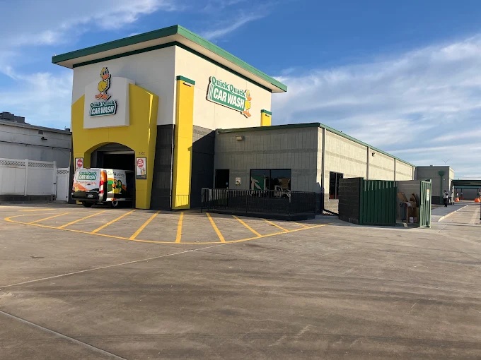 Quick Quack Car Wash - Victoria North