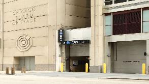 320 S Clark St Parking
