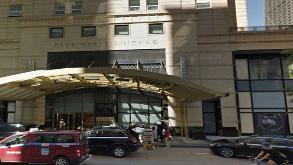 Photo of 110 E Chicago Ave Valet Garage Parking spot, located 1.3 mi away from IL