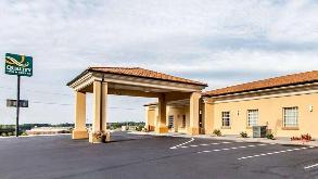 1077 Alabama Ave S Parking