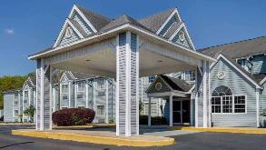 5686 Tillmans Corner Pkwy Parking