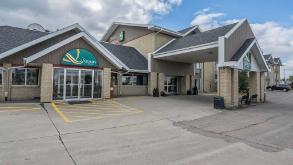 17803 Stony Plain Road Parking
