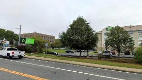 1000 Warren Ave.