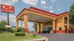 Photo of 1930 McFarland Blvd Parking spot, located 2.9 mi away from AL