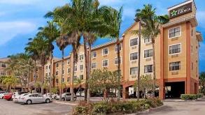 Fort Lauderdale  Convention Center  Cruise Port _ 1450 SE 17th Street Causeway Parking