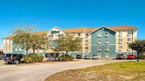 Fort Walton Beach_915 Harrelson Drive Parking