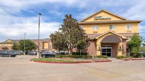 13420 Southwest Freeway (Houston - Sugar Land) Parking