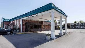 4635 W Keiser Ave Parking