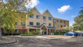 Charleston - Airport 5045 N. Arco Lane Parking