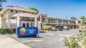Photo of 3945 El Camino Real Parking spot, located 1.9 mi away from CA