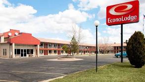 2020 E Main St Parking