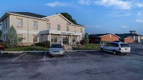 147 N Dupont Hwy Parking