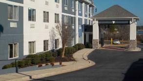 3039 Washington Rd Parking