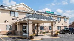 Photo of Lowa River Landing -  209 9th St Parking spot, located 1.5 mi away from IA