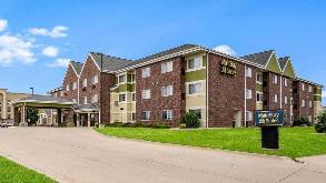 5145 Rockwell Drive NE Parking