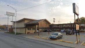 Regency Inn and Suites - 400 S 3rd St Garage