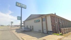 2810 Vine St Parking