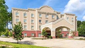 Comfort Suites - 68073 Highway 59 Garage