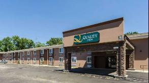 463 Memorial Drive Parking